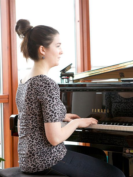 learn piano accompaniment to Irish music