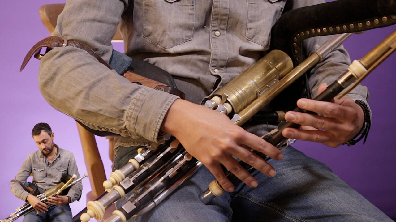 Learn How To Play The Uilleann Pipes Uillean Pipe Basics OAIM